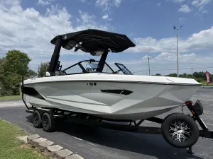 2022-nautique-g25-146094-image3.webp