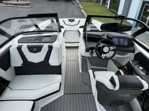 2022-nautique-g25-146094-image9.webp