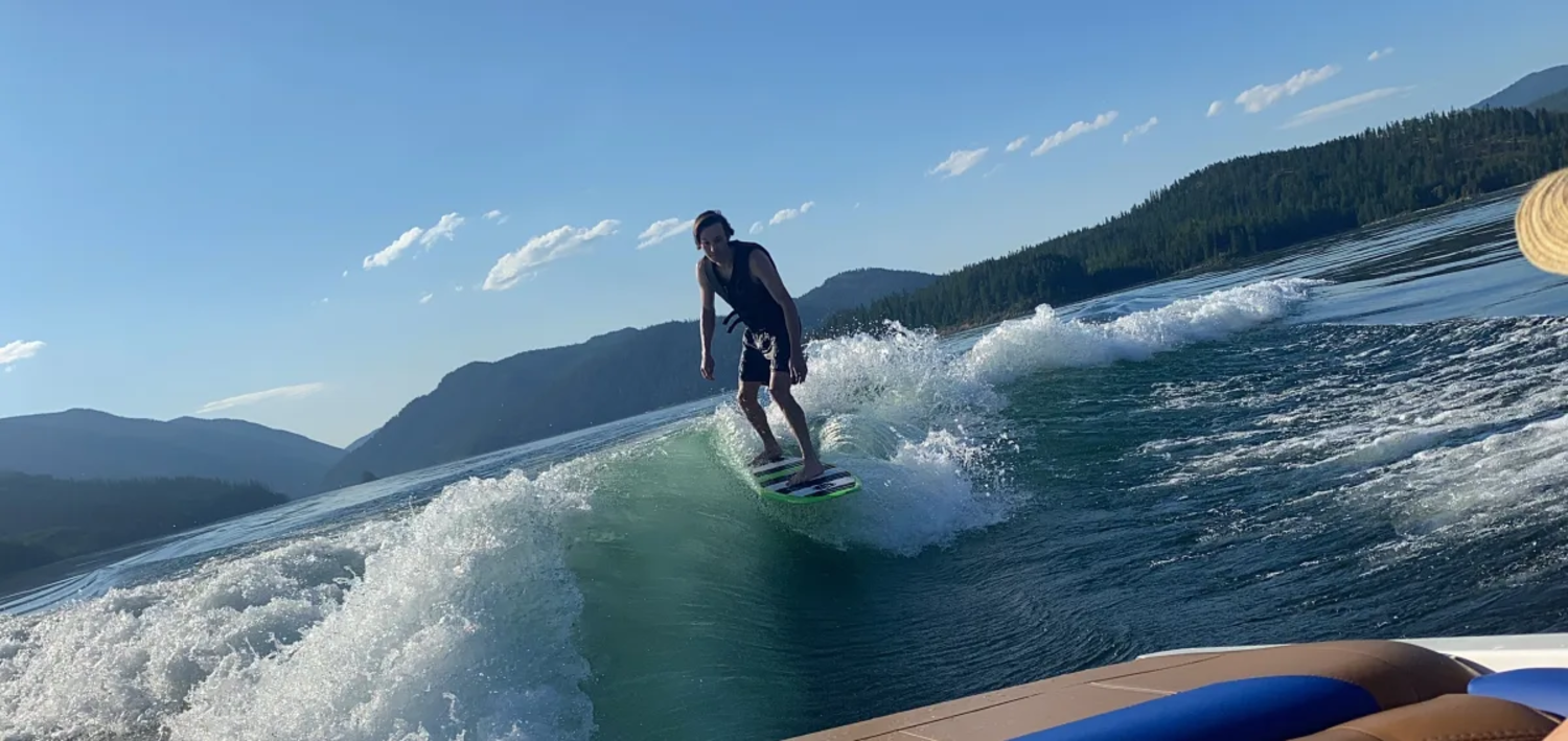 2020 Malibu Wakesetter 25 LSV - Monsoon 550 Supercharged, Stern Thruster, 273 hrs