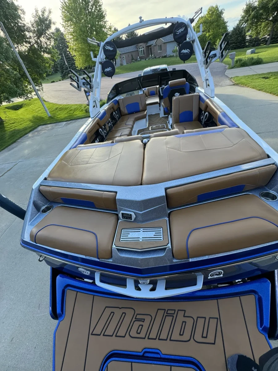 2020-malibu-wakesetter-25-lsv-146105-image5.webp