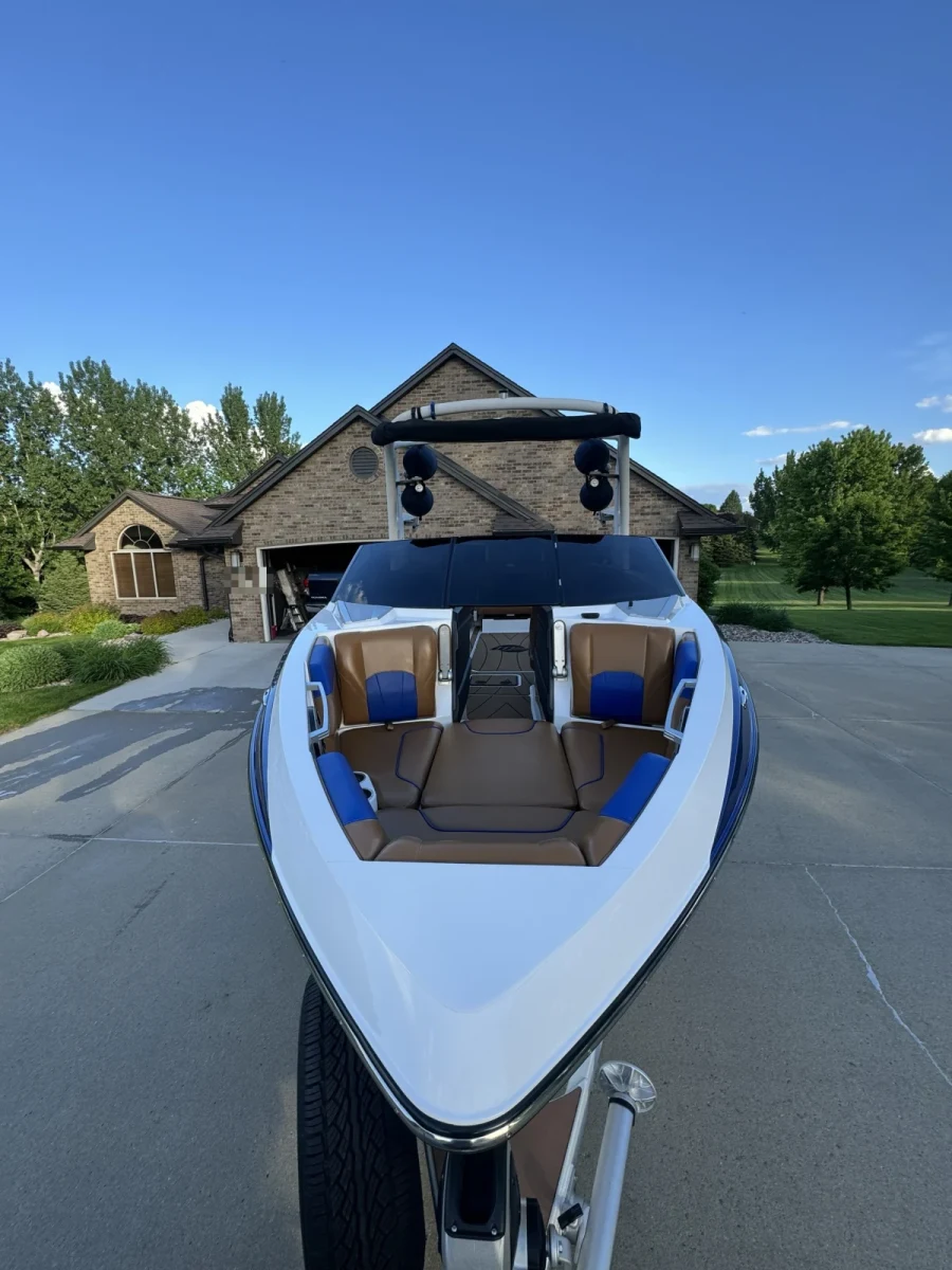2020-malibu-wakesetter-25-lsv-146105-image7.webp