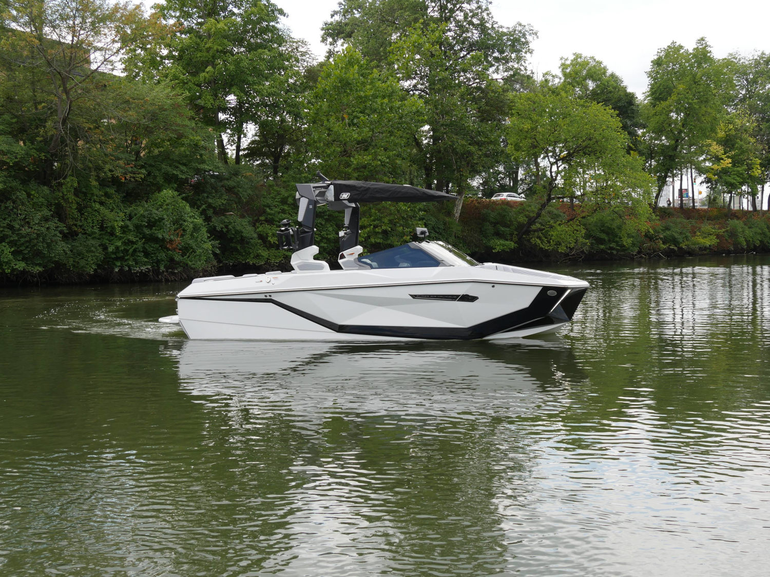 2025 Nautique G21