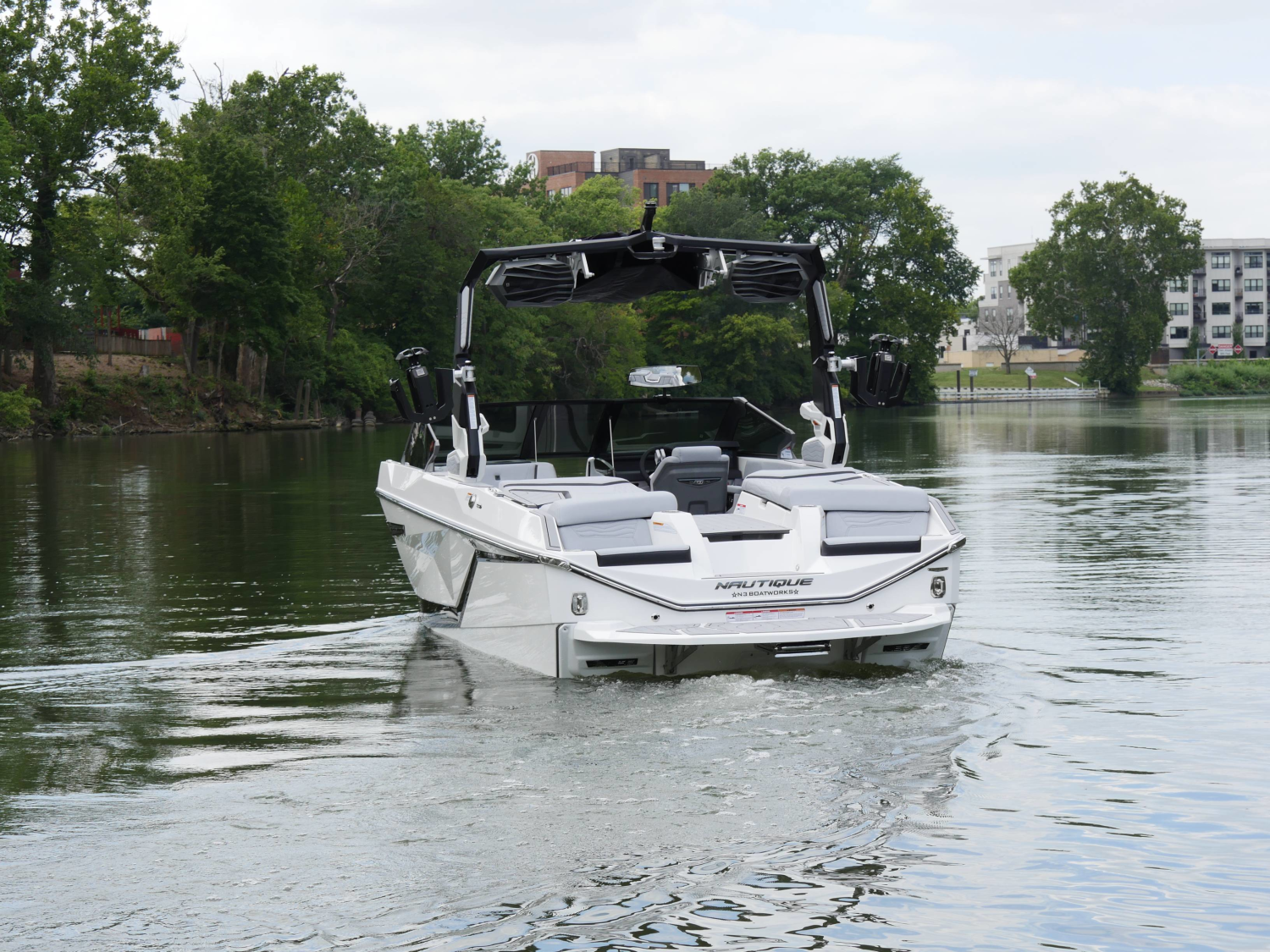 2025 Nautique G21