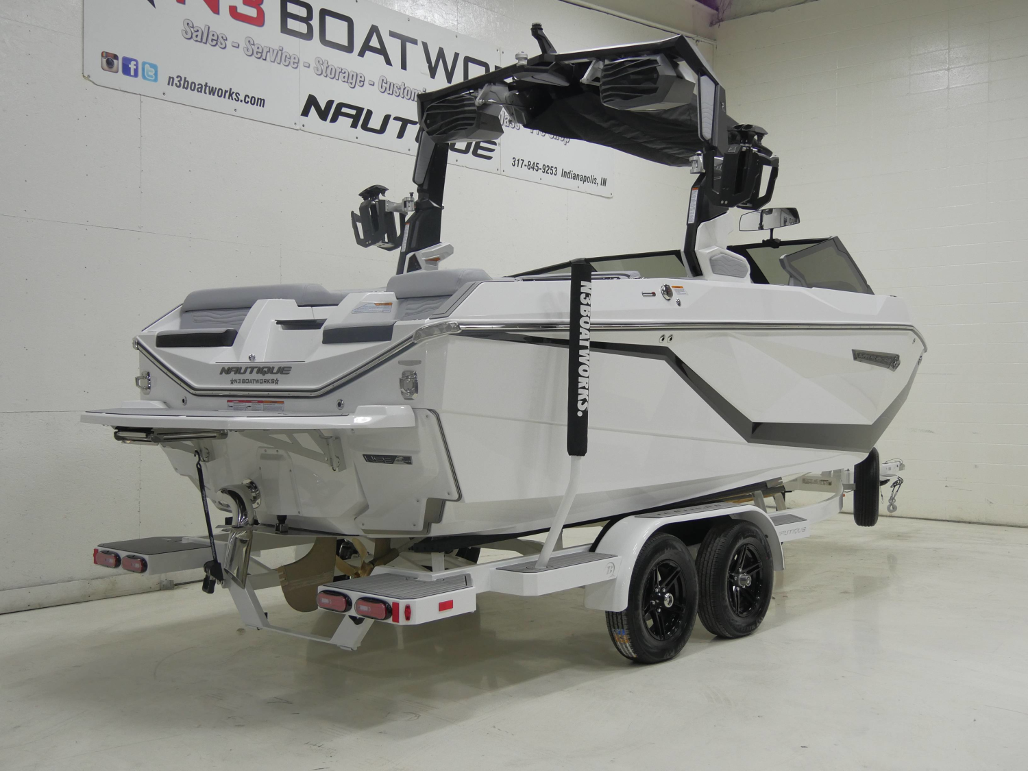 2025 Nautique G21