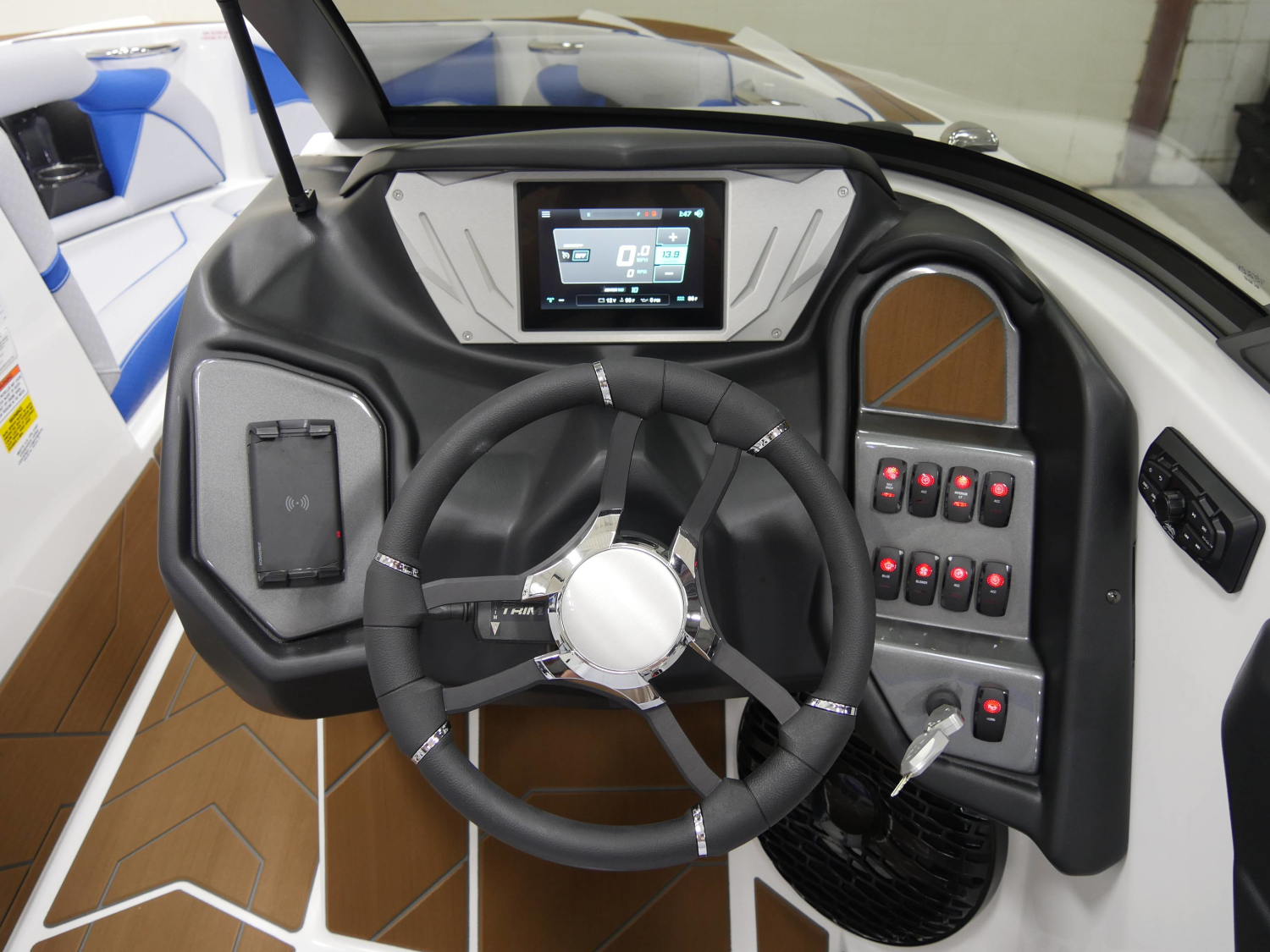 2025 Supreme S220