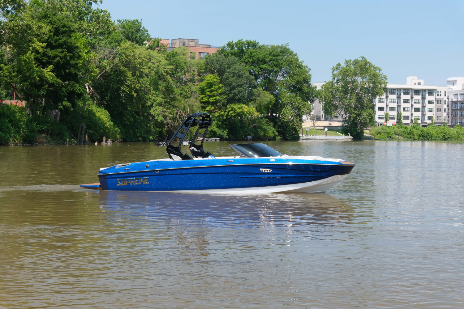 2025 Supreme S220
