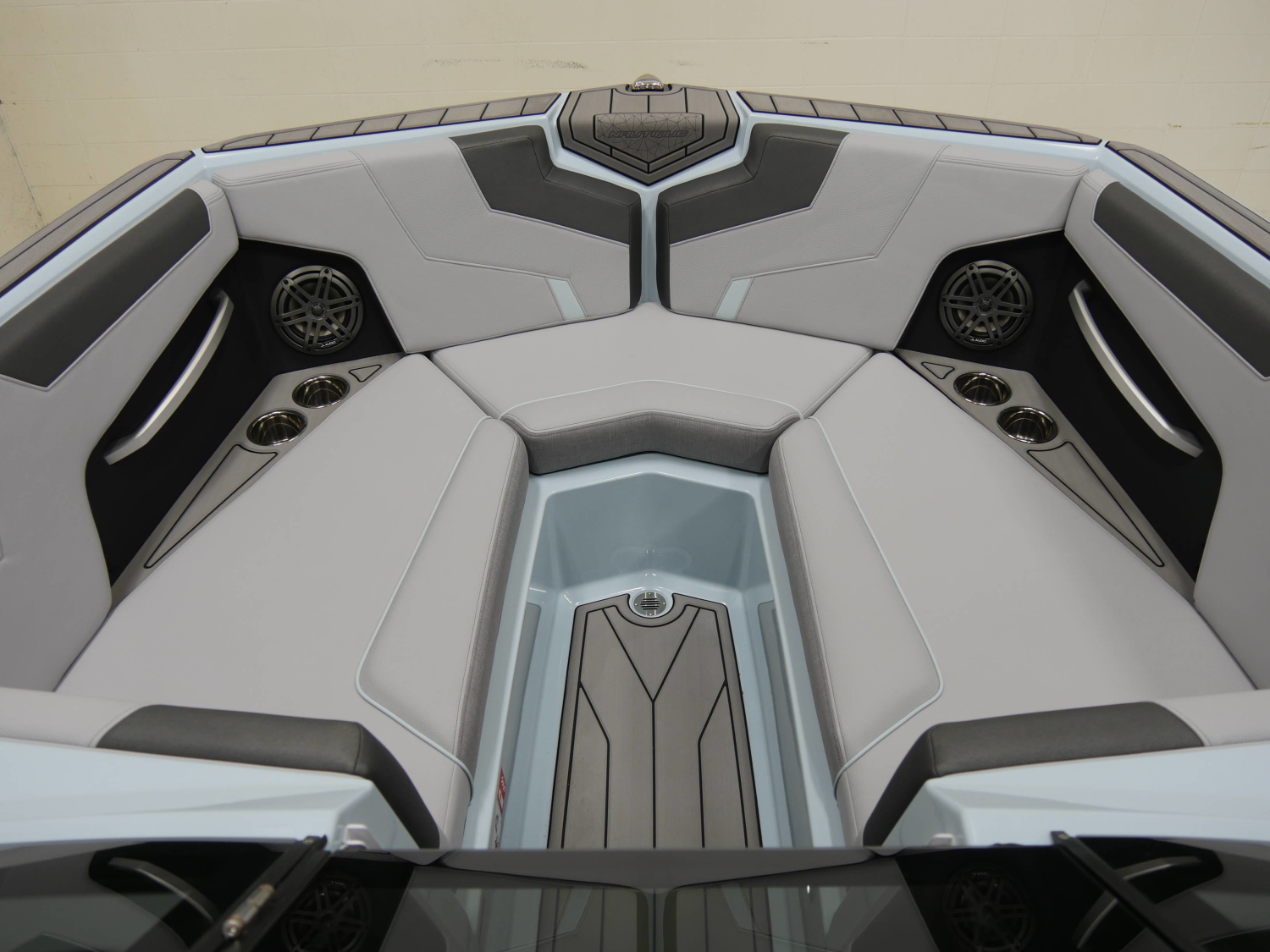 2026 Nautique GS24