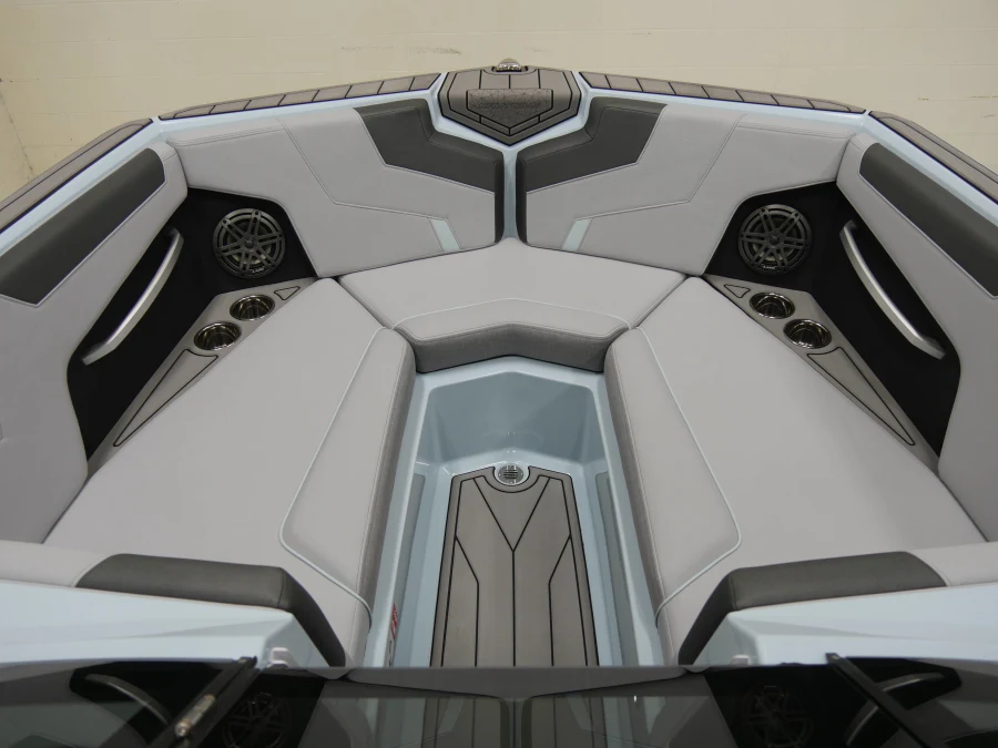 2026-nautique-gs24-146119-image12