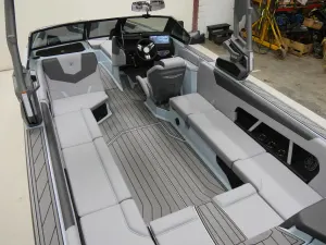 2026-nautique-gs24-146119-image9