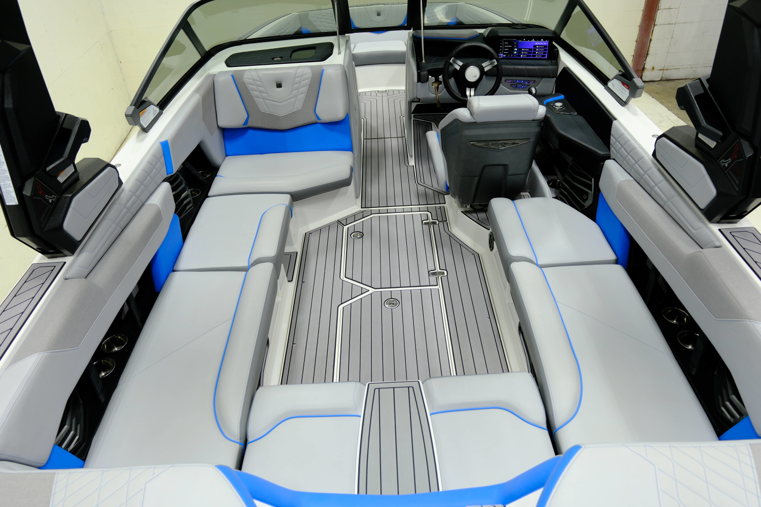 2023 Nautique G23