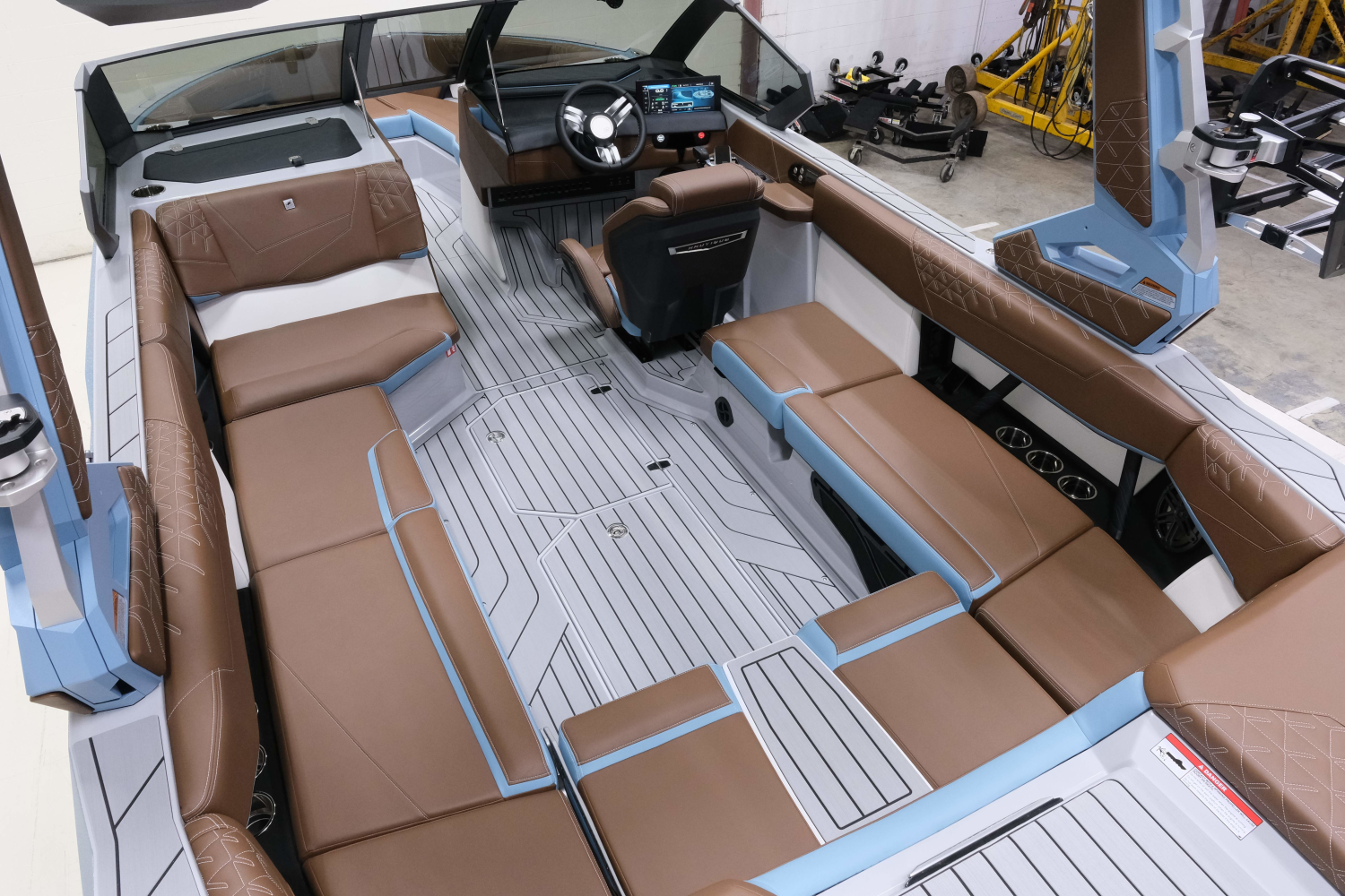 2027 Nautique S23