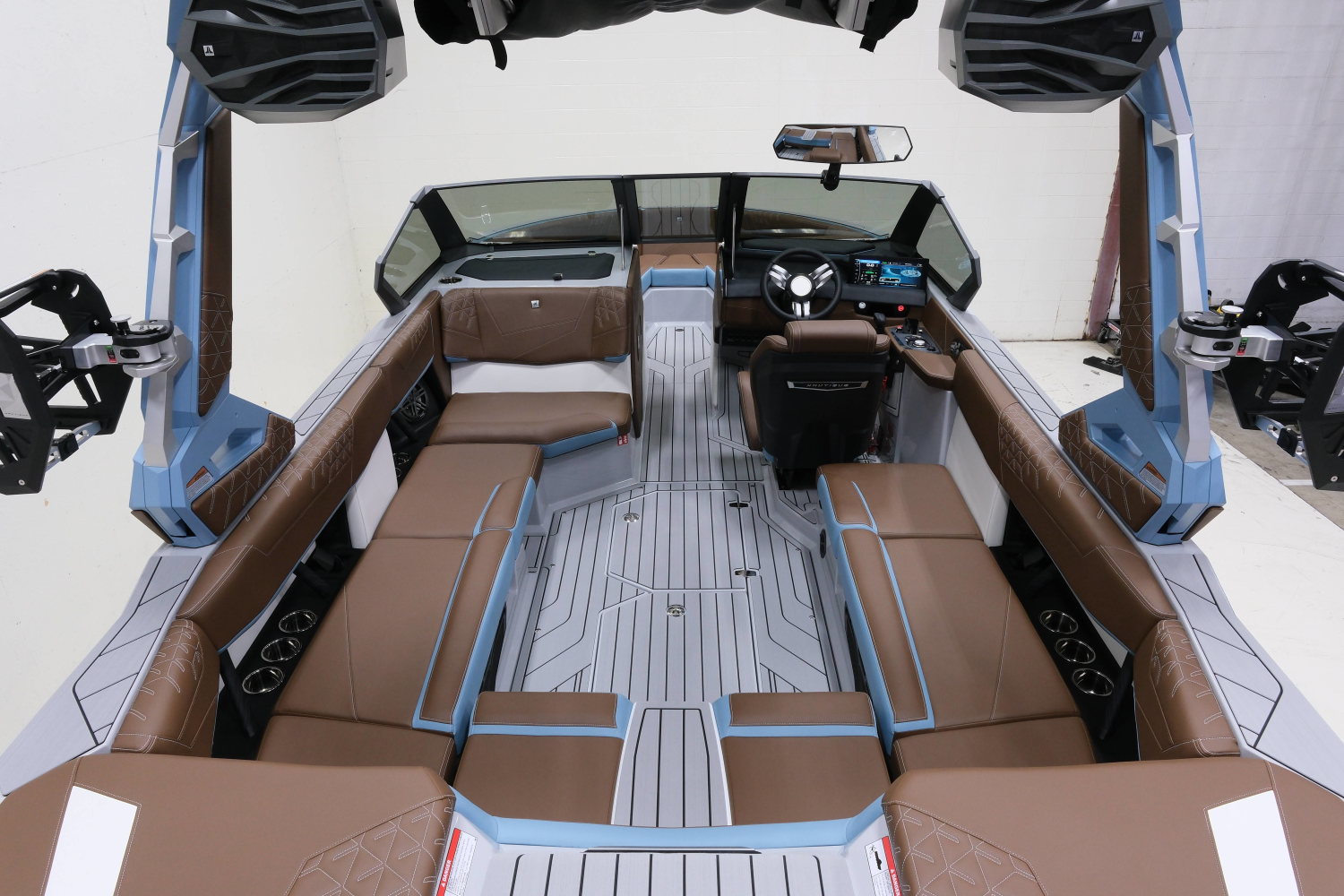 2027 Nautique S23