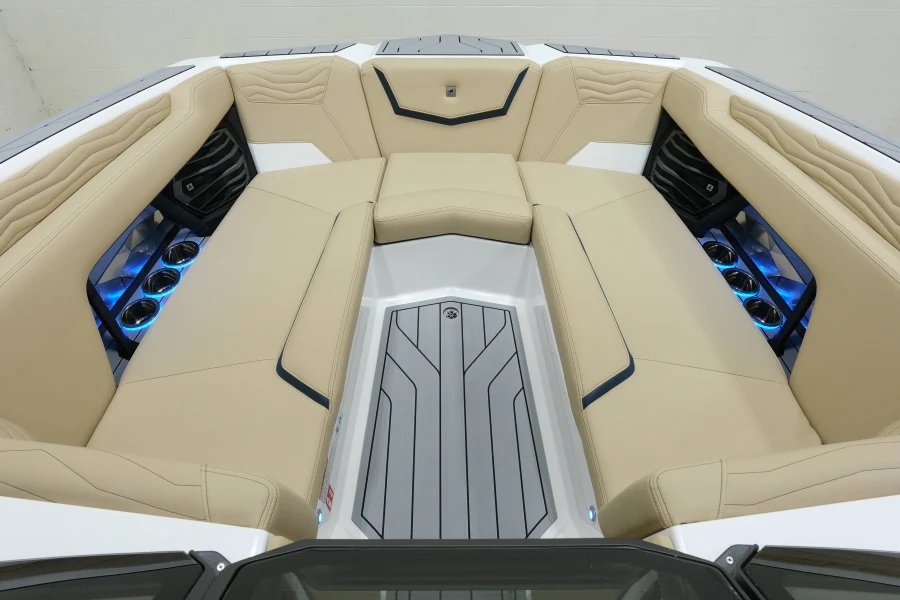 2027-nautique-g25-146126-image16
