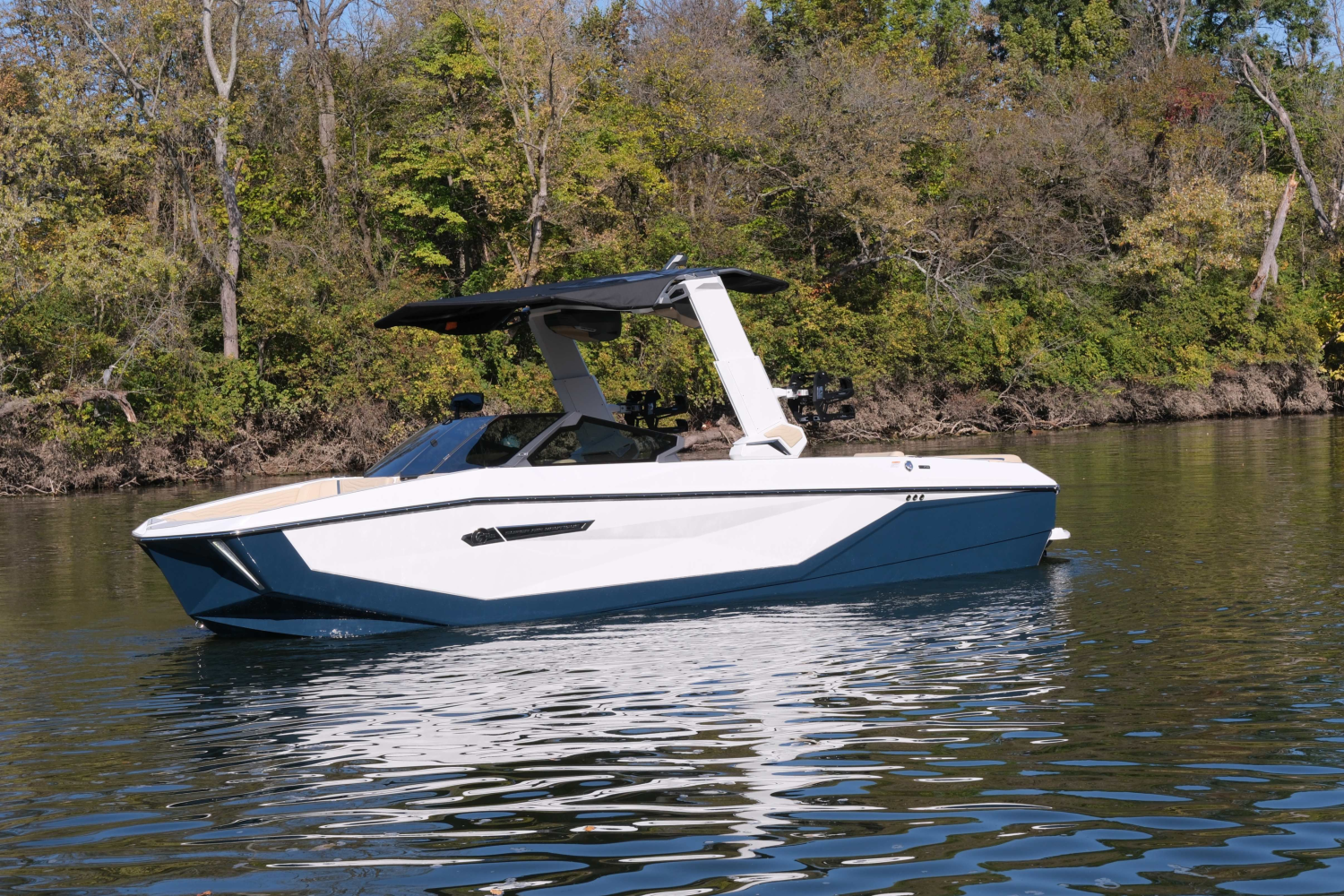 2027 Nautique G25