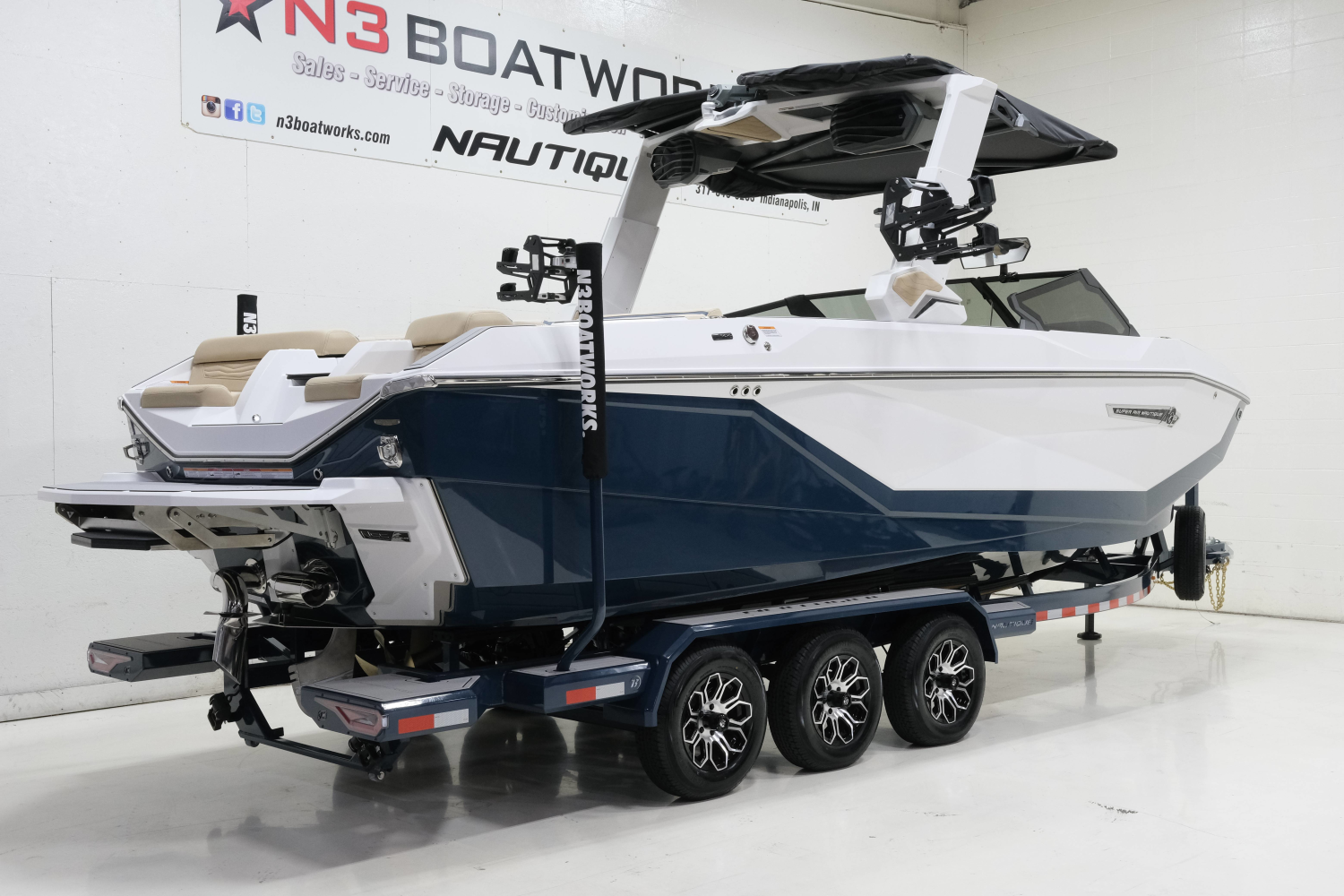 2027 Nautique G25