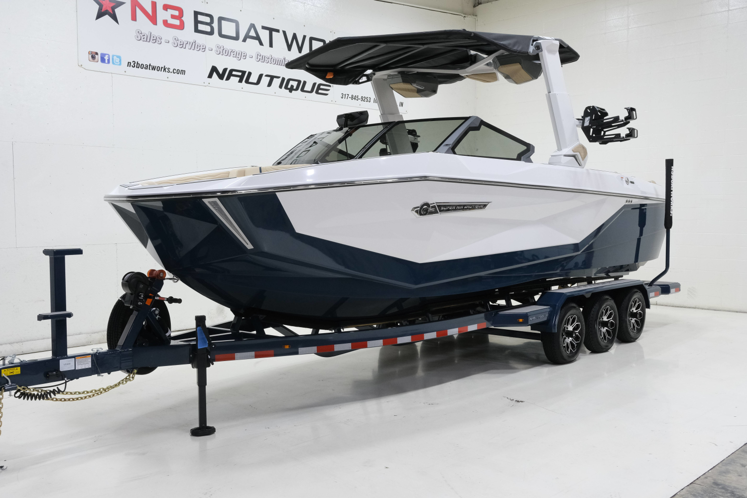 2027 Nautique G25