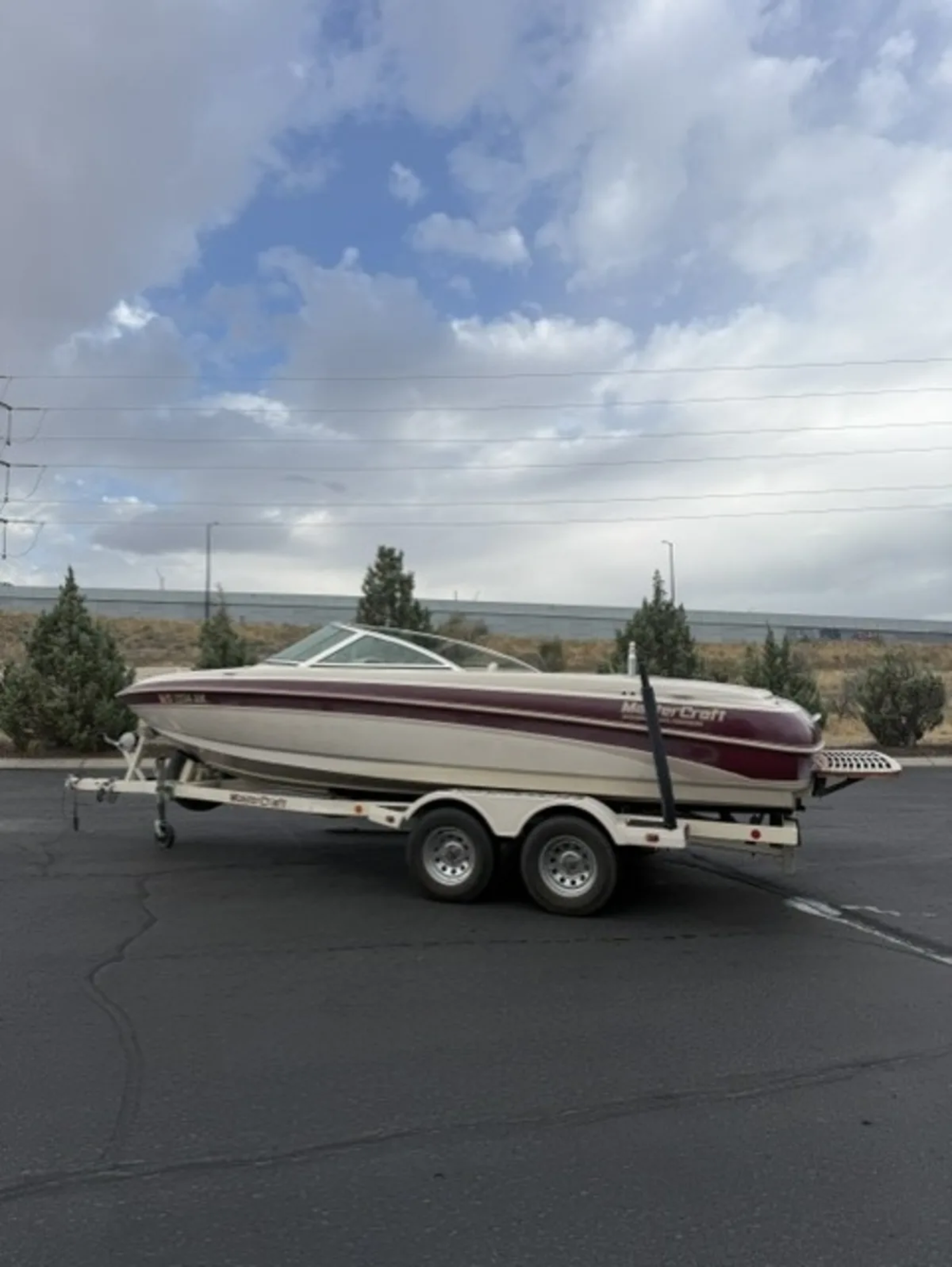 1999 MasterCraft Maristar 210 