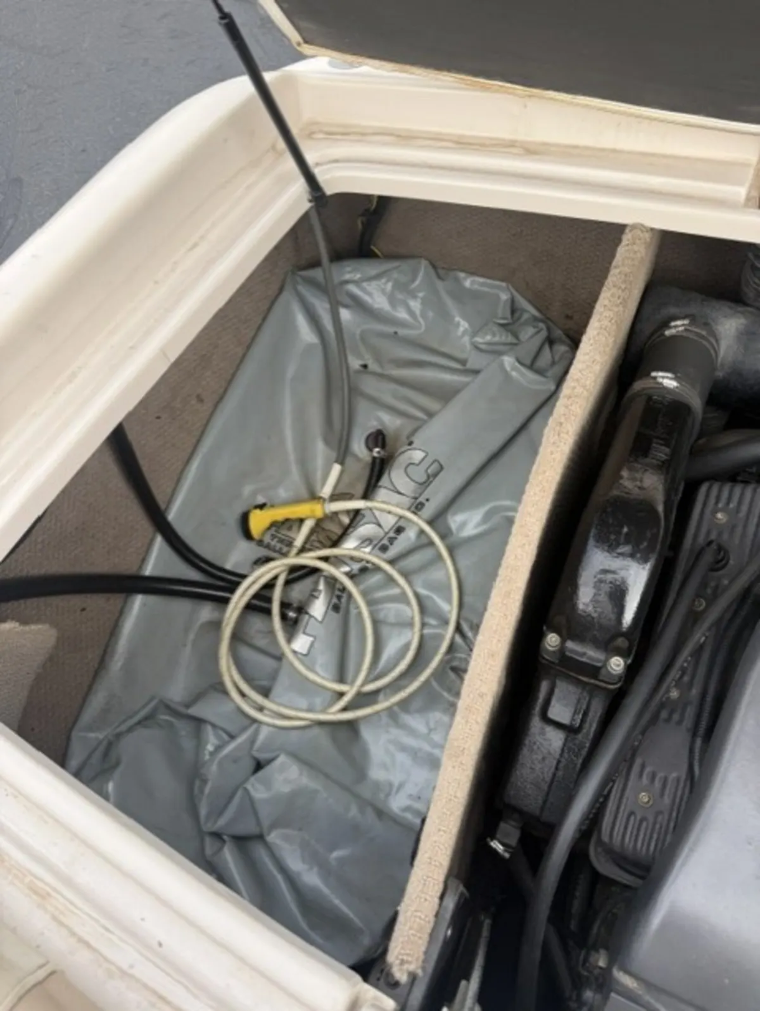 1999 MasterCraft Maristar 210 
