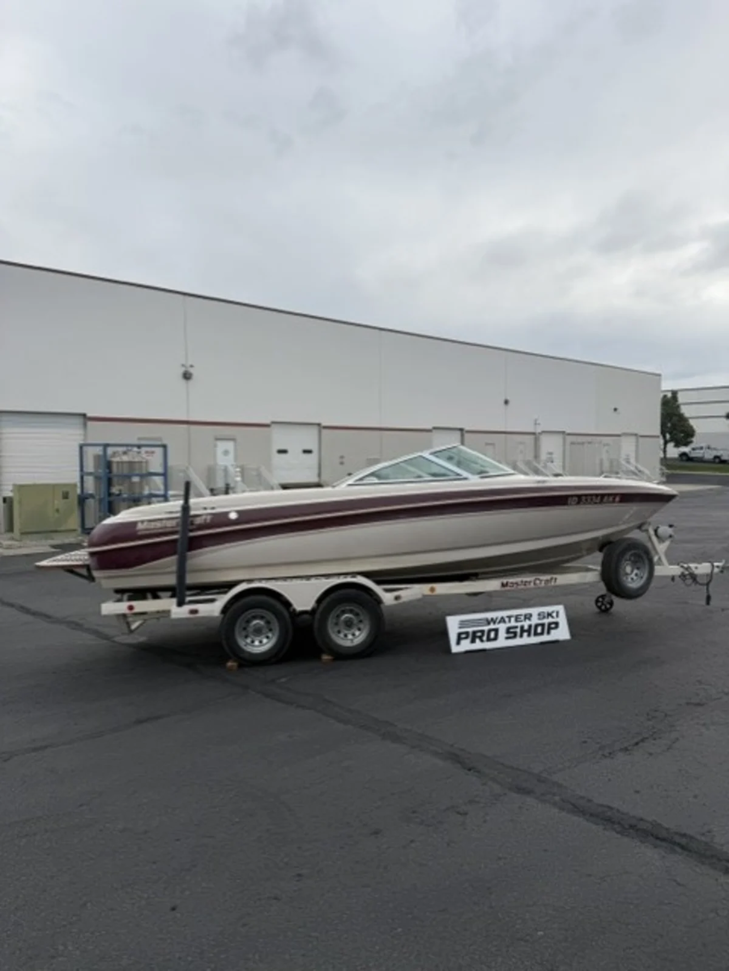 1999 MasterCraft Maristar 210 