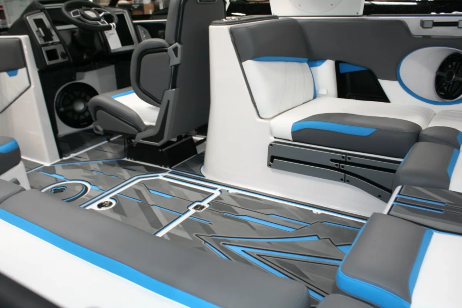 2022 Supra Boats SA400