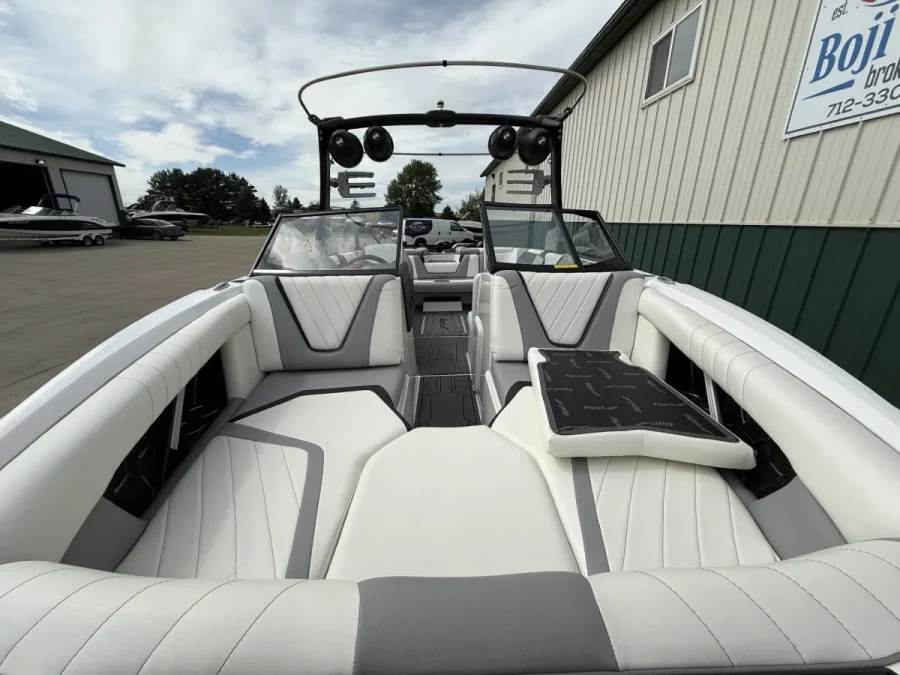 2020-tige-22rzx-146135-image8.webp