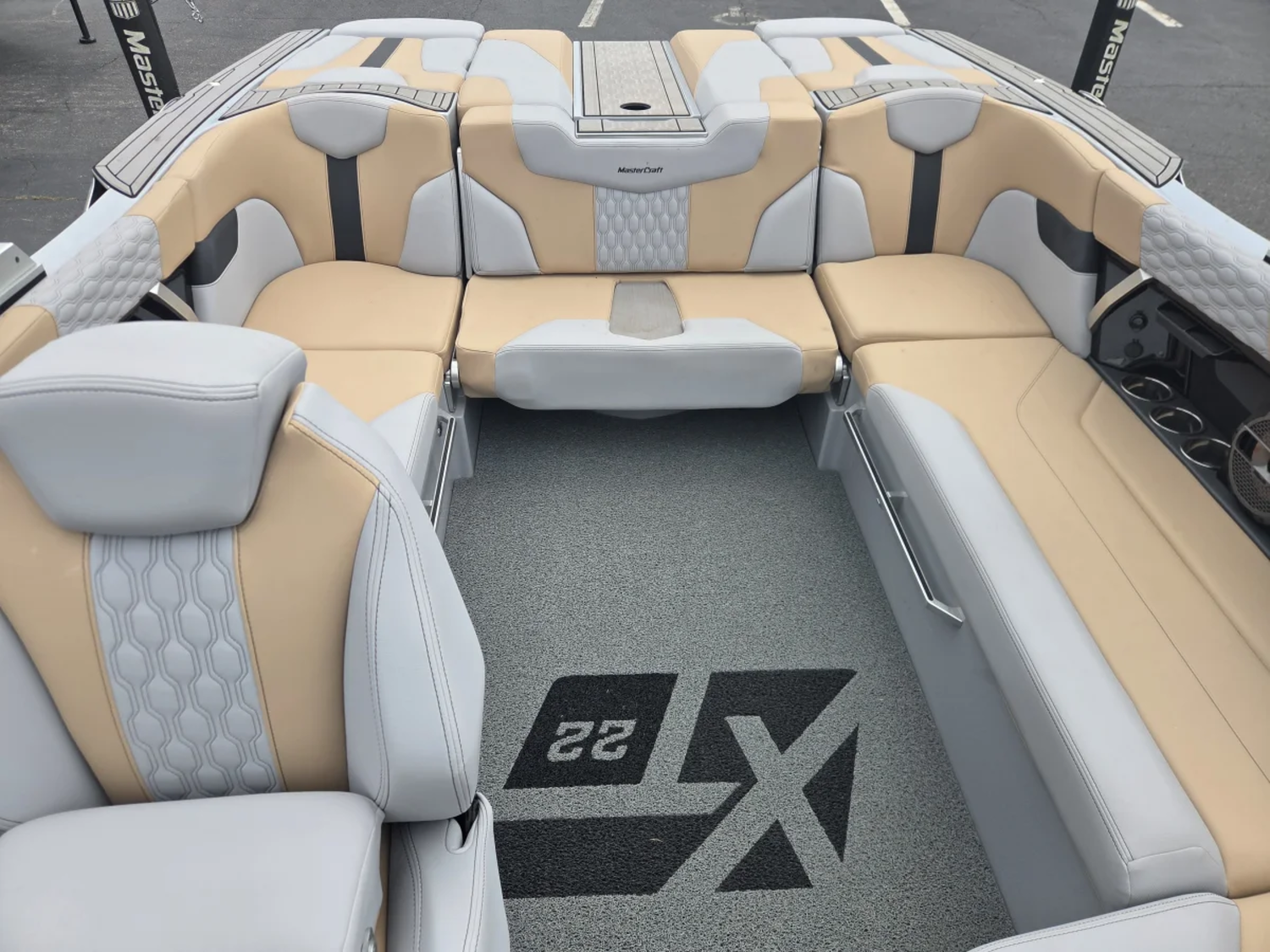 2022 Mastercraft XT22