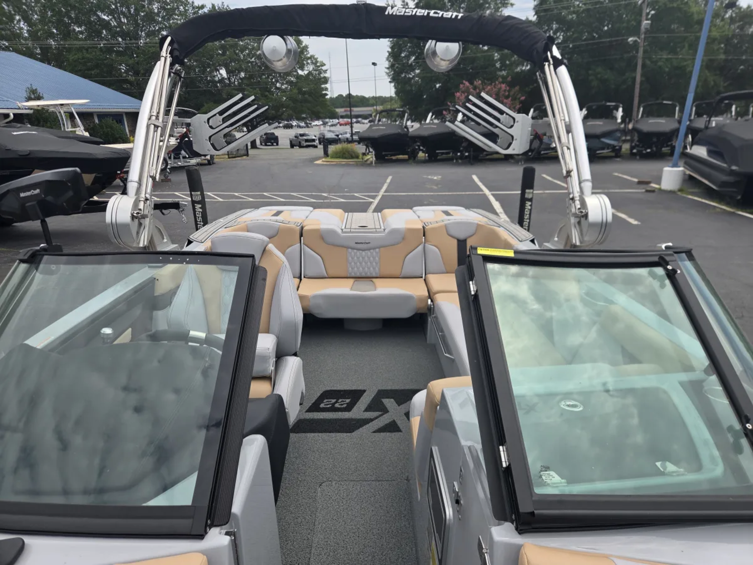 2022 Mastercraft XT22