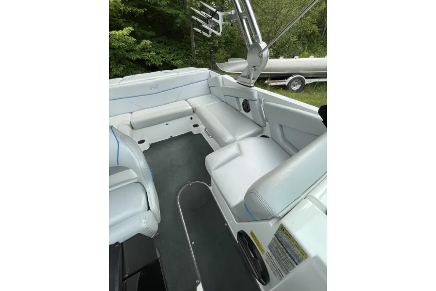 2019-mastercraft-nxt20-146138-image7.webp