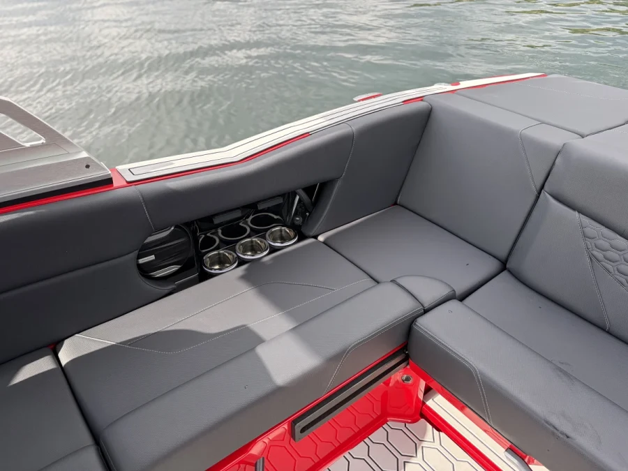 2027-mastercraft-nxt23-146139-image11.webp