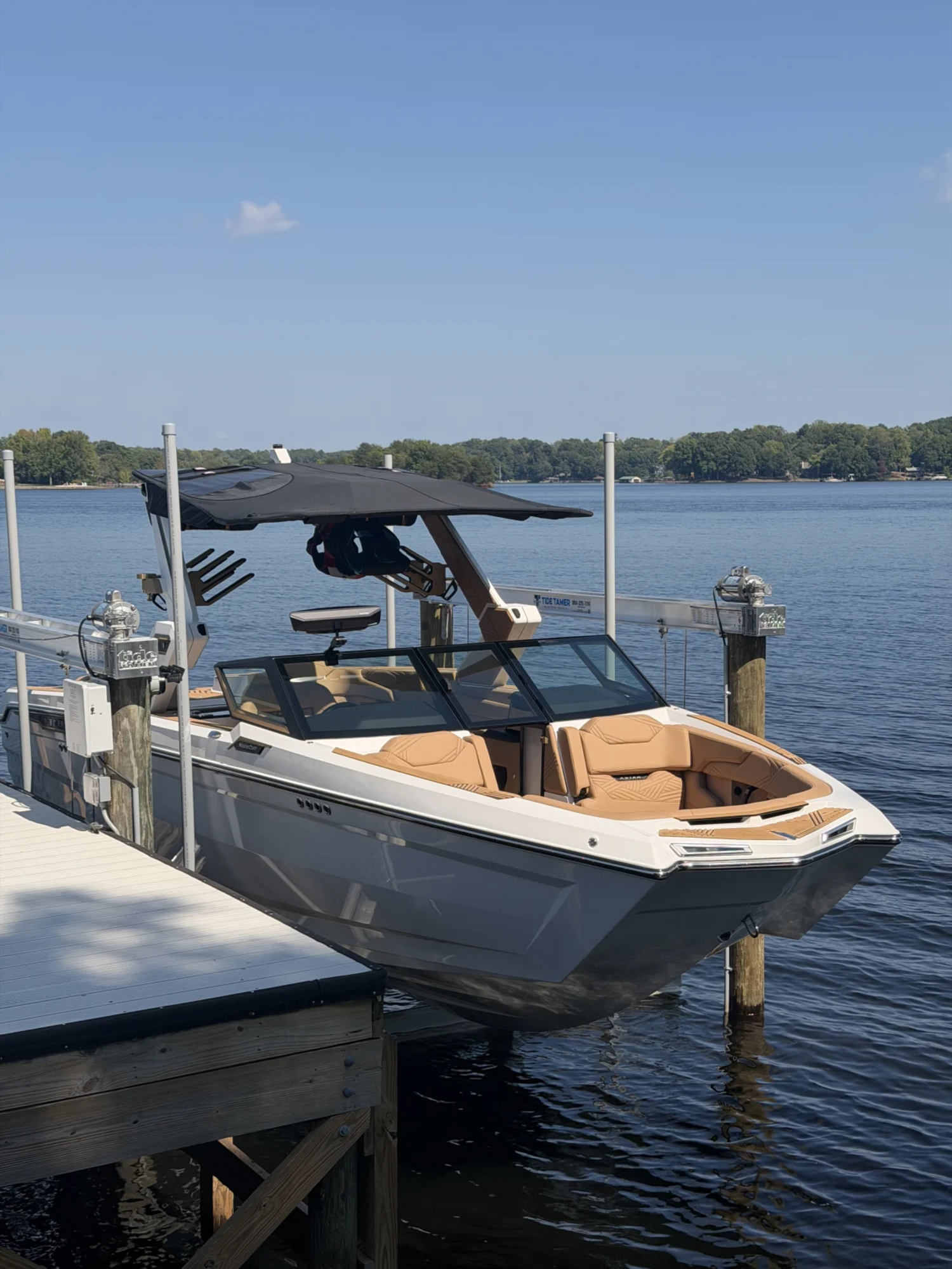 2026 MasterCraft XStar 25  Under 40 Hours  Supercharged Ilmor Stunning White  Beach Tan 