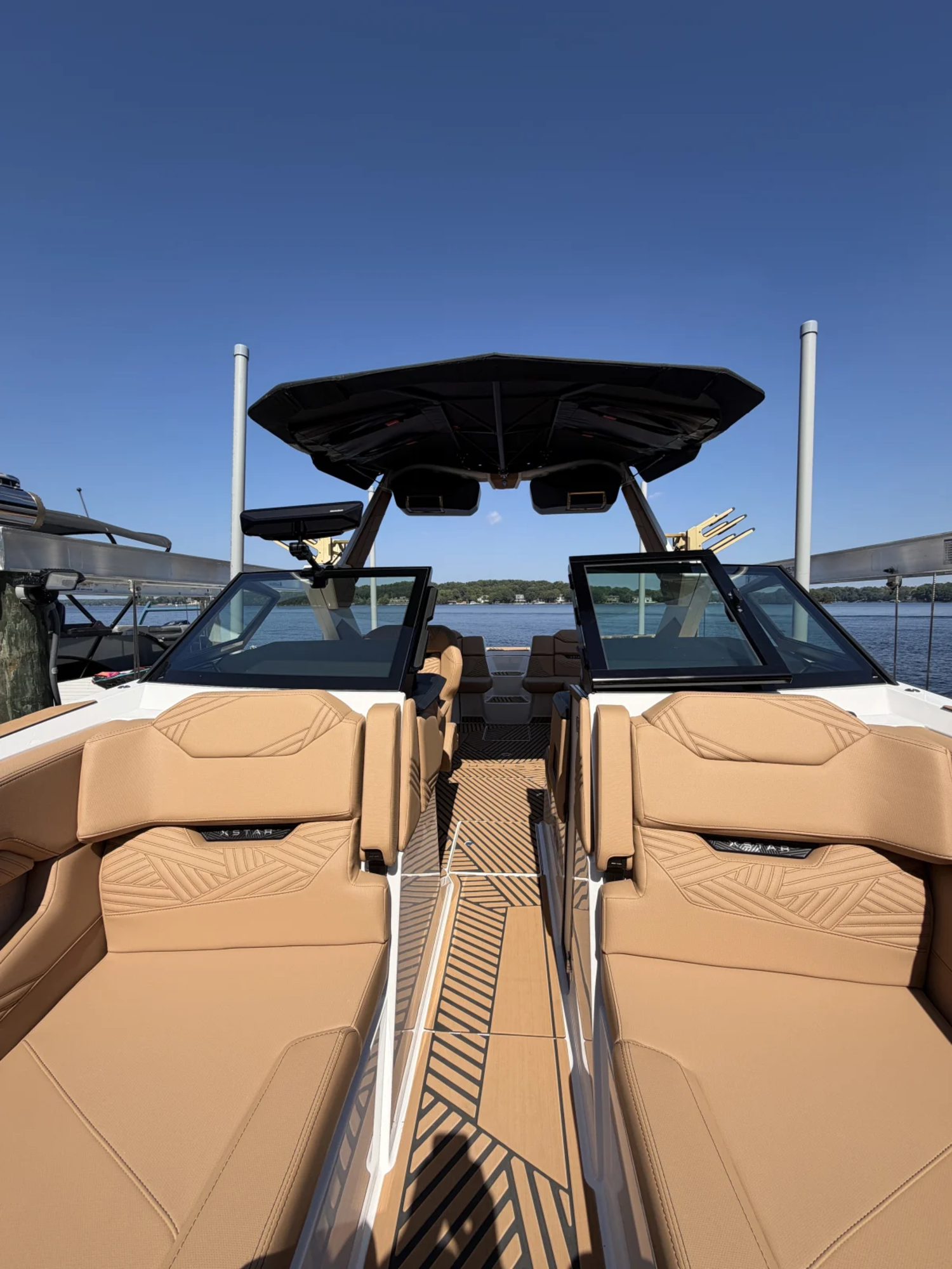 2026 MasterCraft XStar 25  Under 40 Hours  Supercharged Ilmor Stunning White  Beach Tan 