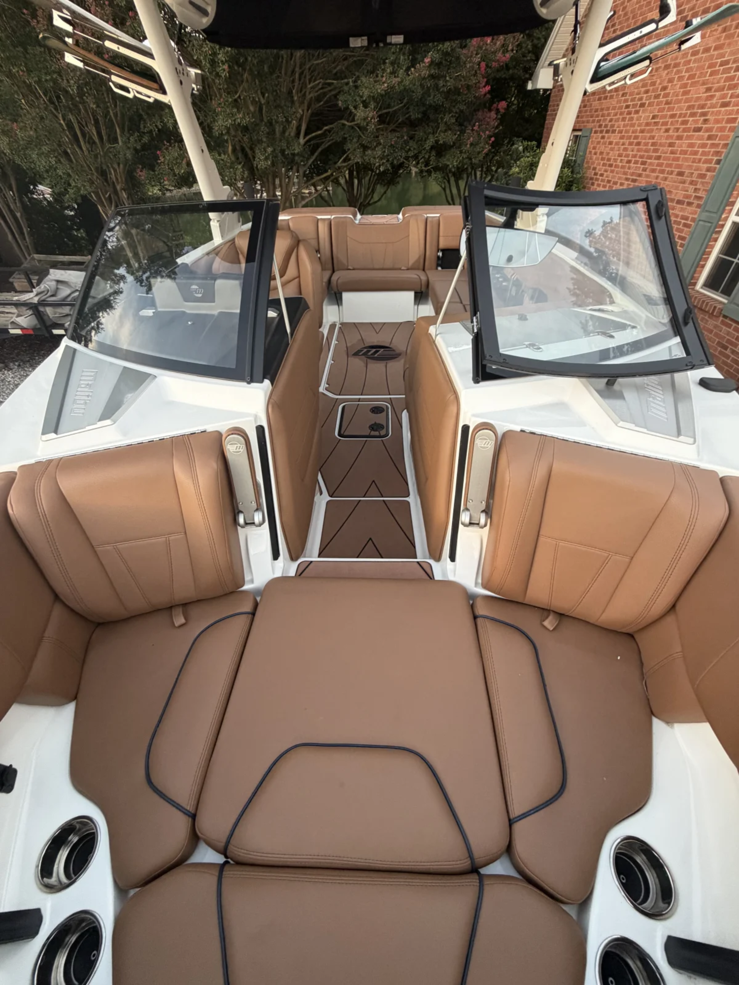 1 year warranty on this 2022 Malibu Boats Wakesetter 23 LSV 