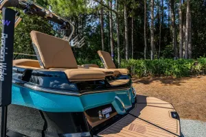 2021-mastercraft-xt22-146149-image12.webp
