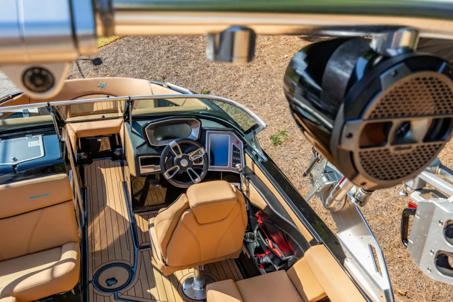 2021-mastercraft-xt22-146149-image18.webp