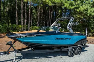 2021-mastercraft-xt22-146149-image2.webp