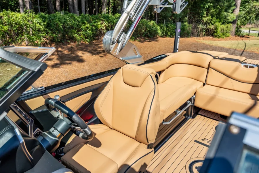 2021-mastercraft-xt22-146149-image22.webp