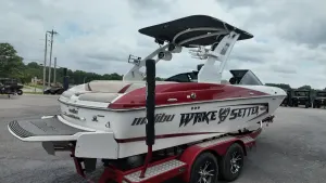 2013-malibu-wakesetter-20-mxz-146153-image2.webp