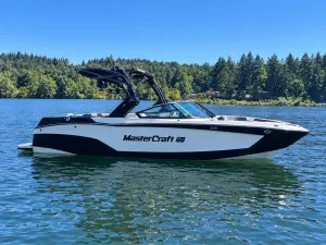 2023-mastercraft-xt22-146160-image0.webp