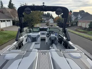 2023-mastercraft-xt22-146160-image14.webp