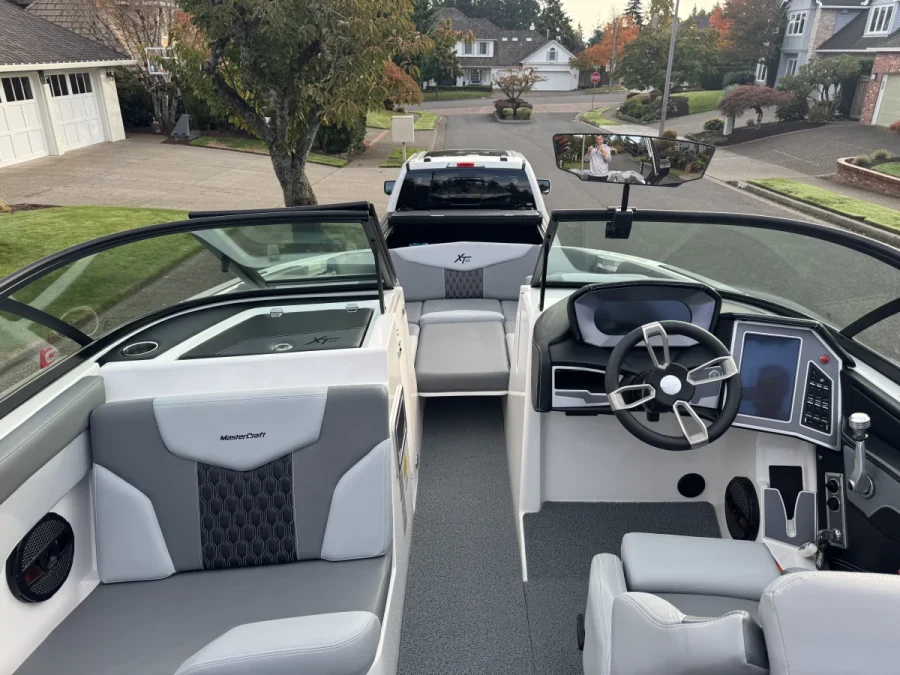 2023-mastercraft-xt22-146160-image2.webp