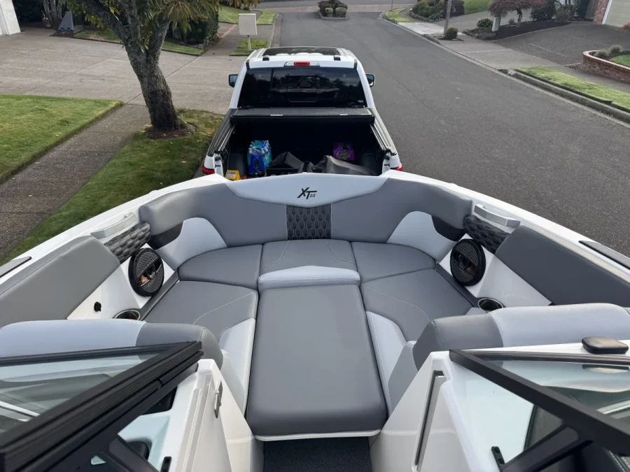 2023-mastercraft-xt22-146160-image5.webp