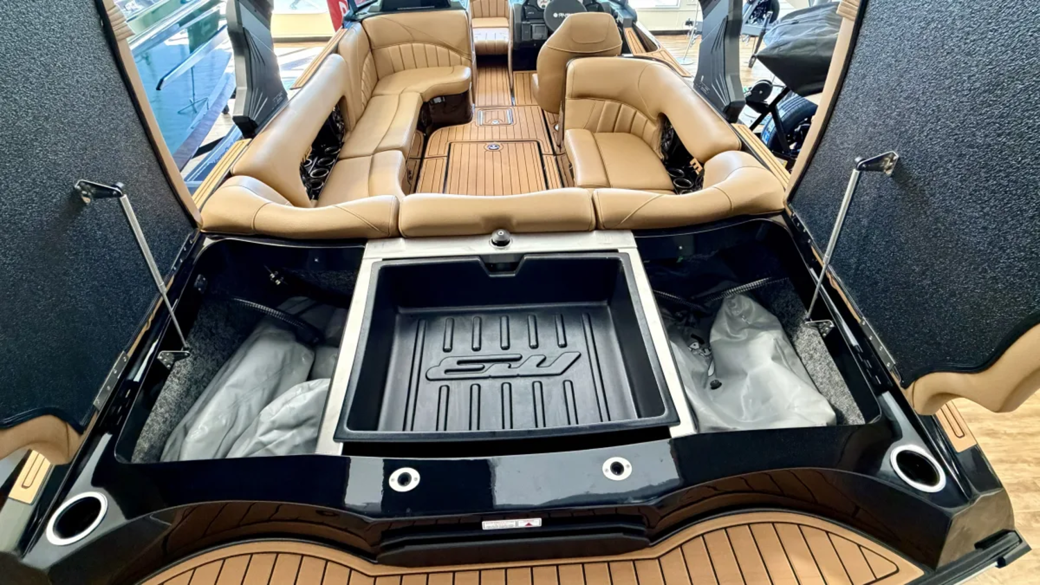 2027 MB B52 23 Classic