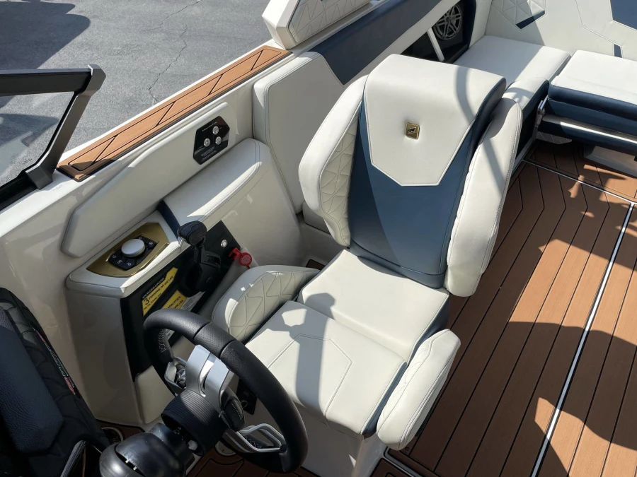 2027-nautique-gs22-146171-image11