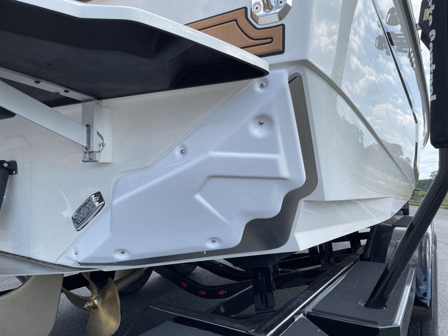 2027 Nautique GS22