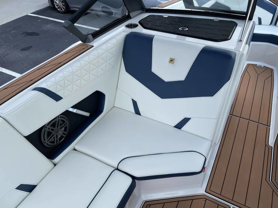 2027-nautique-gs22-146171-image15