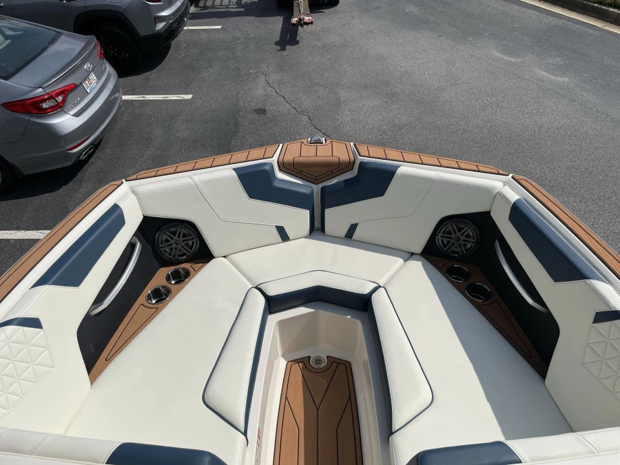2027-nautique-gs22-146171-image18