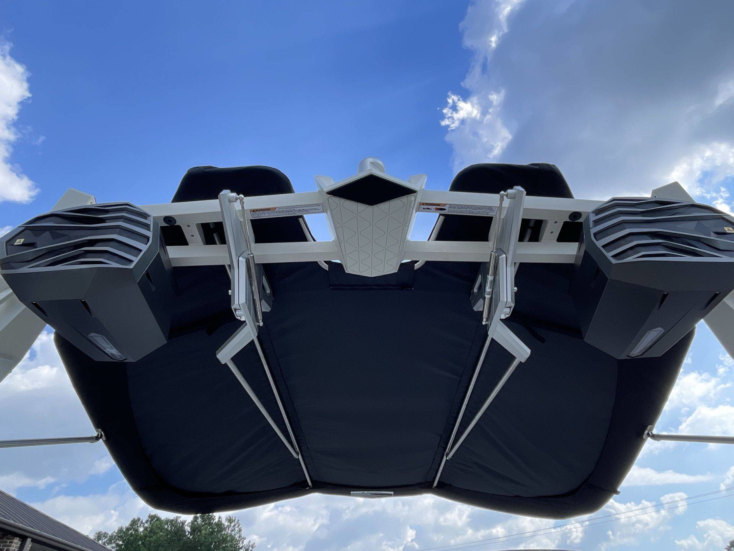 2027 Nautique GS22