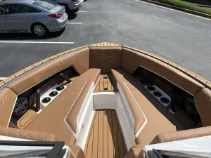 2027-nautique-s25-146172-image16