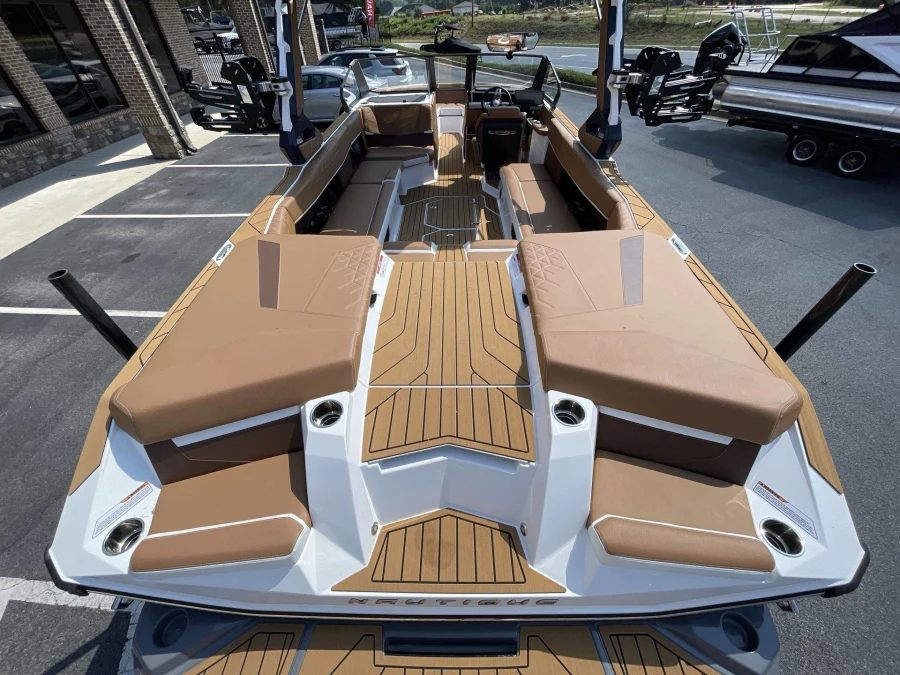 2027-nautique-s25-146172-image19
