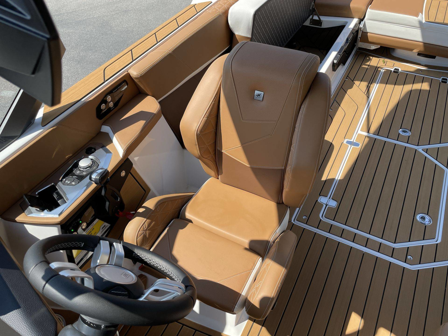 2027 Nautique S25